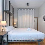Modern&bright apartment in Eixample 1-2